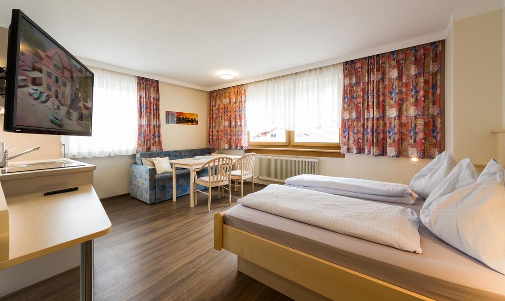 Pension Schenkenfelder Bad Haering Room photo